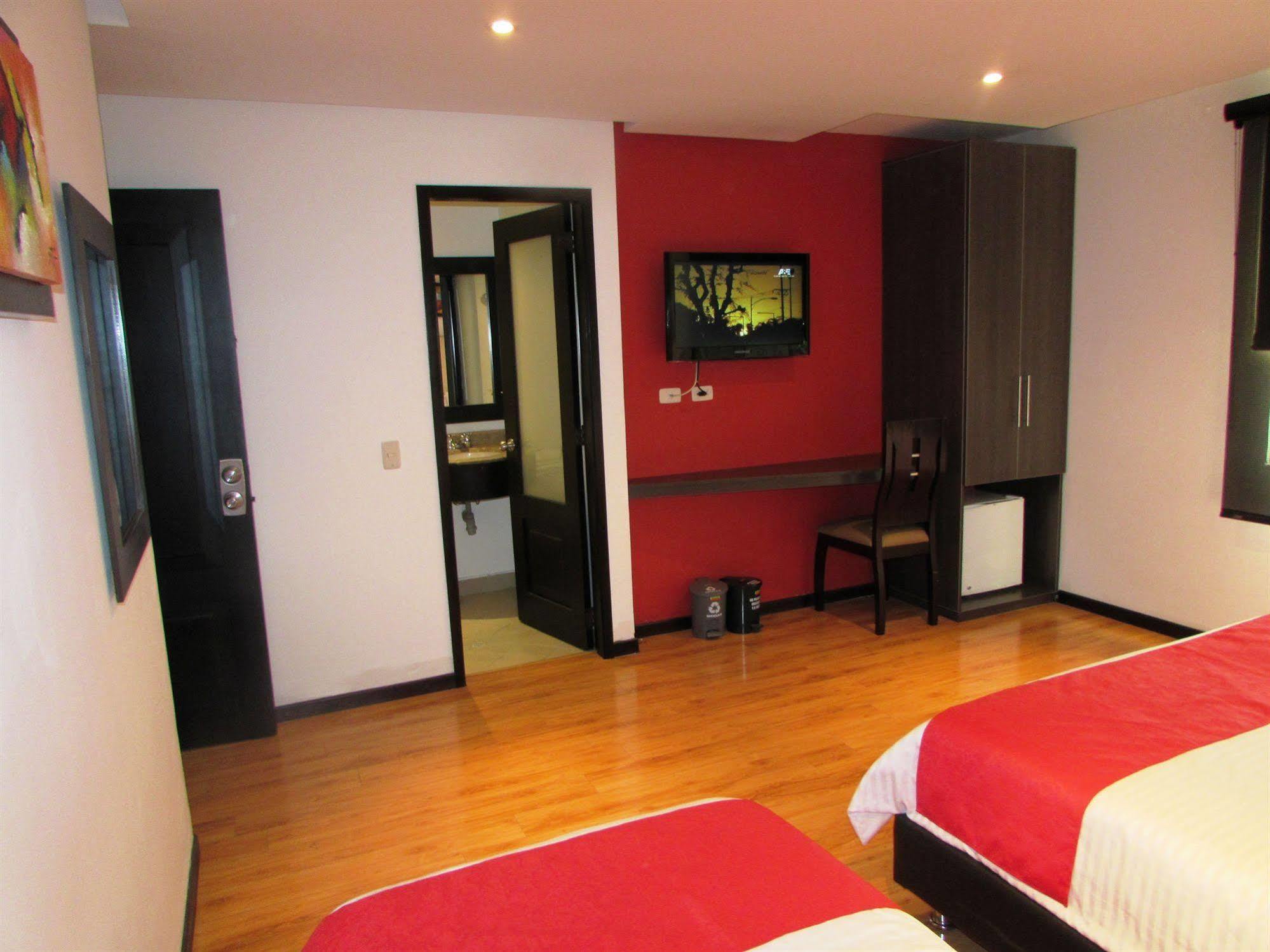 Hotel American Deluxe Bogotá Exteriör bild