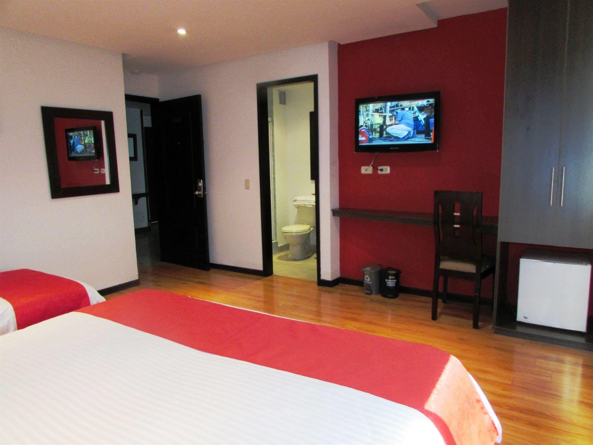 Hotel American Deluxe Bogotá Exteriör bild